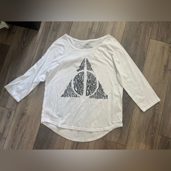 Wizarding World Of Harry Potter Tops - Universal studios Harry Potter World 3/4 shirt size XL